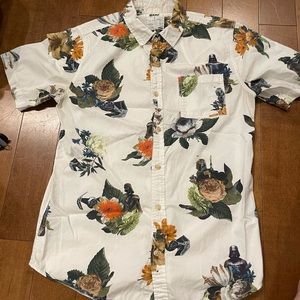 Star wars In the Byas Hawaiian floral shirt L